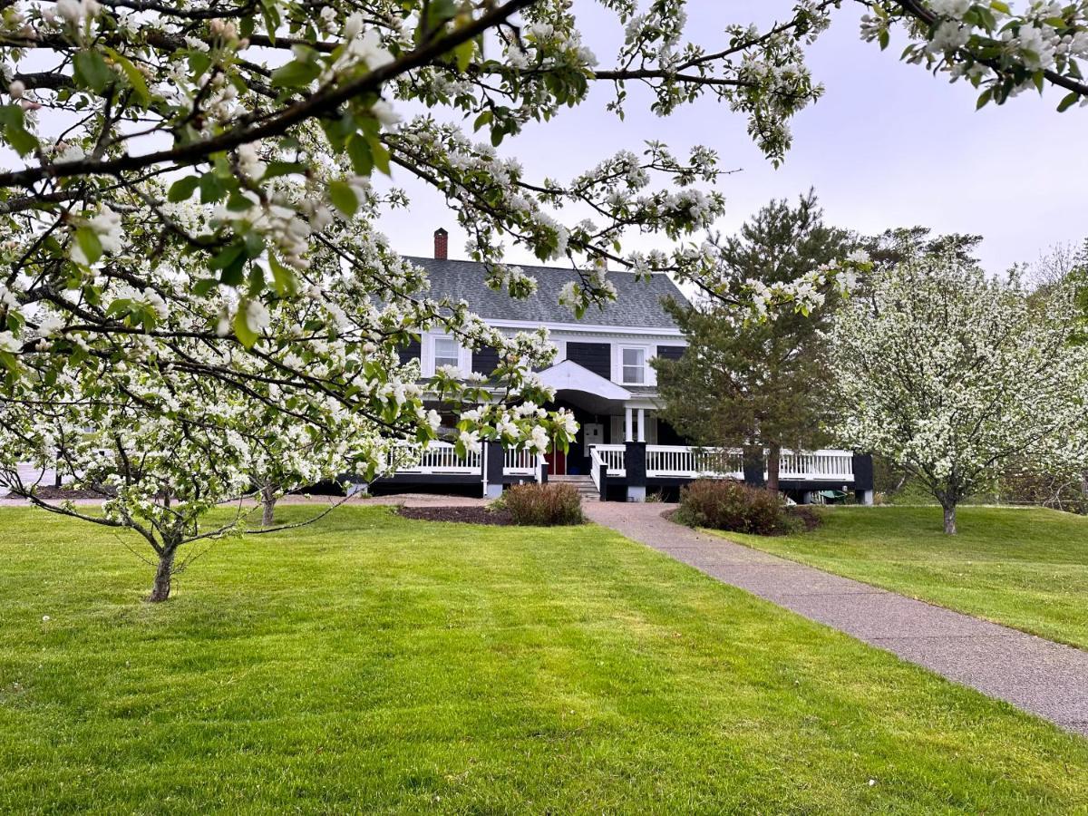 Ceilidh Country Lodge Baddeck Inlet Exterior foto